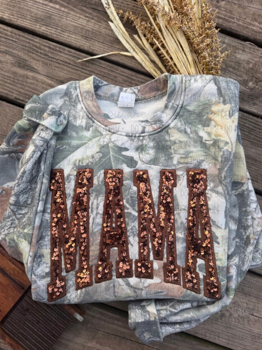 Mama Arched HW Sequin crew neck